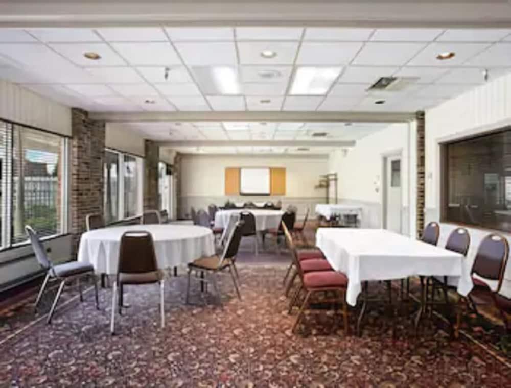Ramada By Wyndham Sioux City Luaran gambar